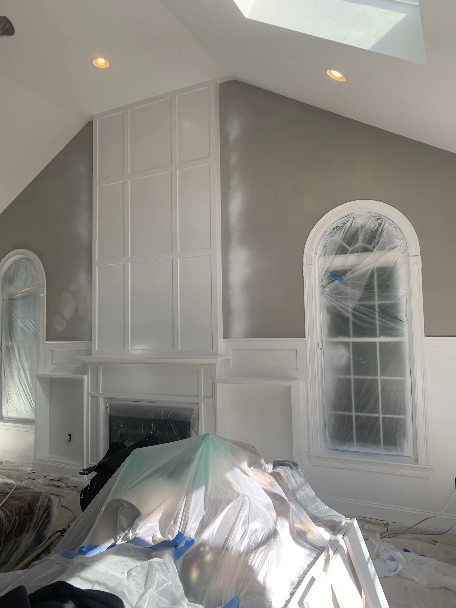 Living room interior repaint – before